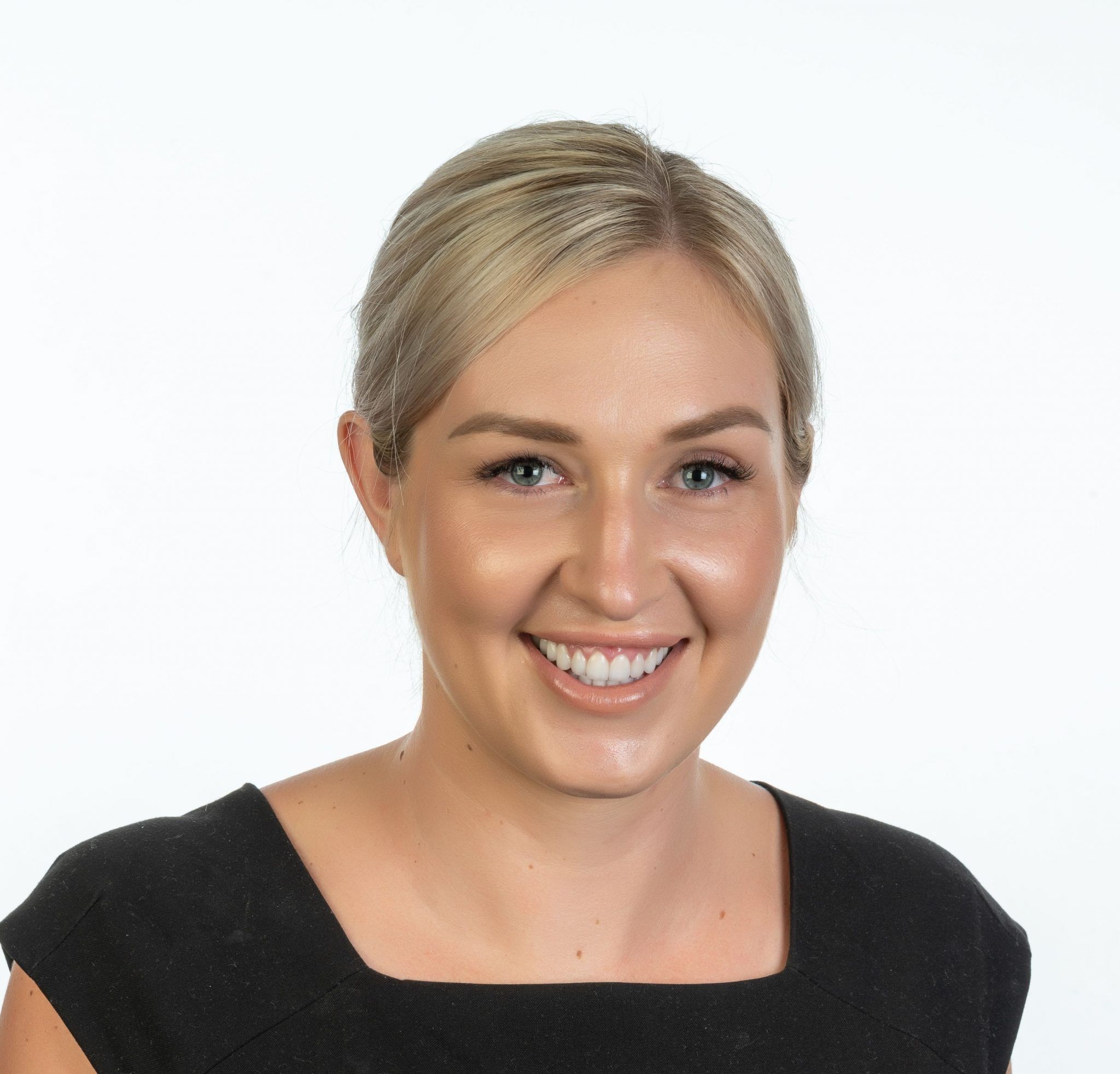 Toni Power Enhanced Dental Studios