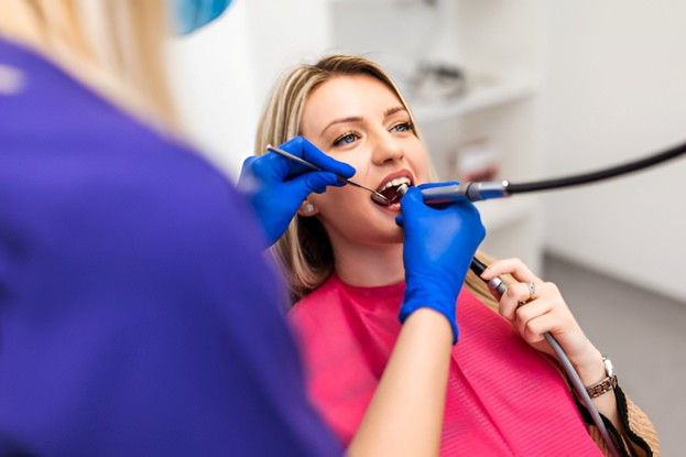 How to Keep Your Teeth Healthy Between Dental Visits